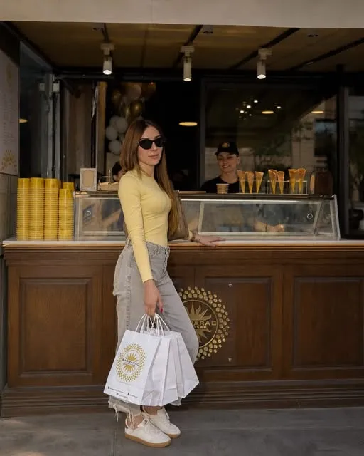 Customer outside the Barbarac store